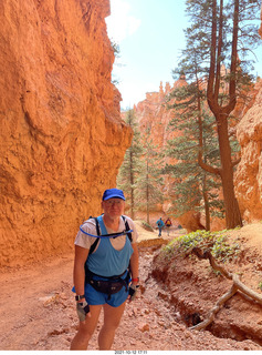 Bryce Canyon - Wall Street hike - Adam