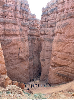 Bryce Canyon - Wall Street hikers