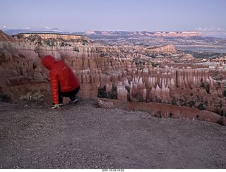 244 a18. Bryce Canyon Amphitheater at sunset - photo poser