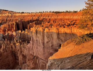 Bryce Canyon Amphitheater sunrise - Adam