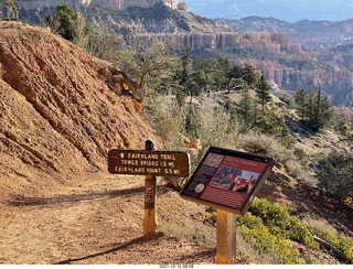 Bryce Canyon Fairyland Trail hike - signs