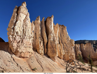 90 a18. Bryce Canyon Fairyland Trail hike