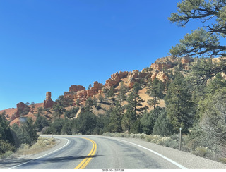 237 a18. drive to Zion - Red Rock