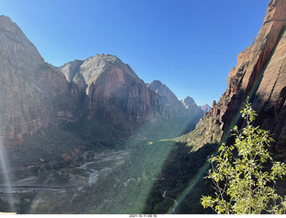 86 a18. Zion National Park - Scout Landing hike