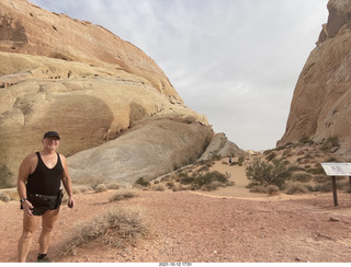 364 a18. Valley of Fire State Park - Nevada - White Domes - Adam