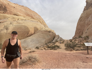 366 a18. Valley of Fire State Park - Nevada - White Domes - Adam