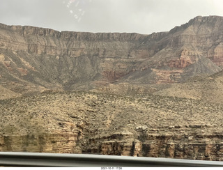 485 a18. Arizona I-15 Virgin River drive - amazing rocks and views