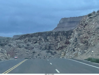 Arizona I-15 Virgin River drive - amazing rocks and views