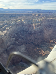 31 a19. aereal - Utah back country - Hidden Splendor landing