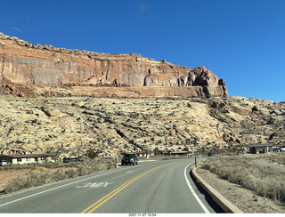 Utah - Arches National Park - line of cars to get in (we came earlier)