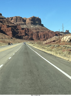 Utah - Arches National Park - line of cars to get in (we came earlier)