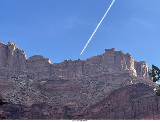 Fisher Towers trailhead - contrail