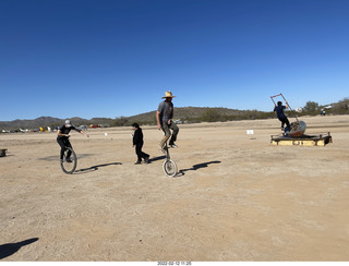 Arizona Flying Circus - Motown - unicyclists