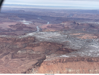 90 a1n. aerial - Canyonlands on Colorado River side