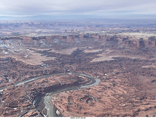 92 a1n. aerial - Canyonlands on Colorado River side