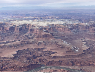 98 a1n. aerial - Canyonlands on Colorado River side