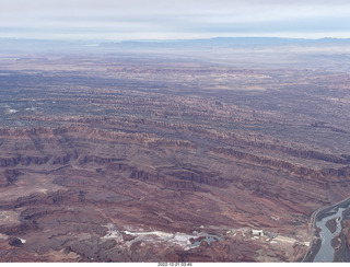 106 a1n. aerial - Canyonlands on Colorado River side