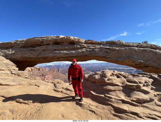 178 a1n. Utah - Canyonlands - Mesa Arch + Adam