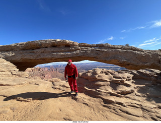 179 a1n. Utah - Canyonlands - Mesa Arch + Adam