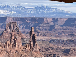 190 a1n. Utah - Canyonlands - Mesa Arch