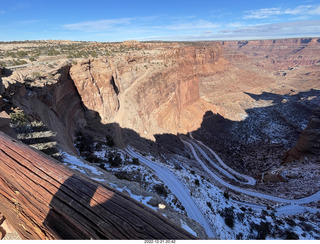 214 a1n. Utah - Canyonlands - Shafer Viewpoint and road
