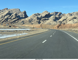 33 a1n. Utah - driving from moab to hanksville - Interstate 70 - San Rafael Reef