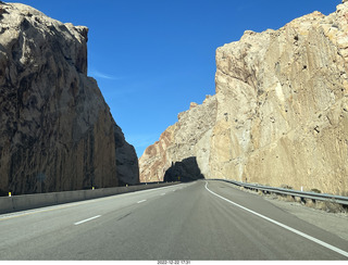 58 a1n. Utah - driving from moab to hanksville - Interstate 70 - San Rafael Reef