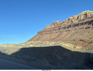 65 a1n. Utah - driving from moab to hanksville - Interstate 70 - San Rafael Reef