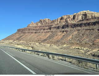 66 a1n. Utah - driving from moab to hanksville - Interstate 70 - San Rafael Reef