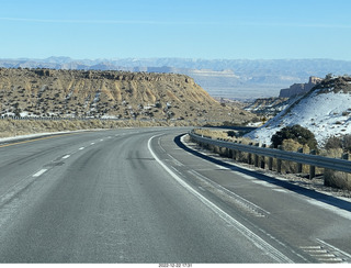 93 a1n. Utah - driving from moab to hanksville - Interstate 70 - San Rafael Reef
