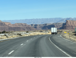 95 a1n. Utah - driving from moab to hanksville - Interstate 70 - San Rafael Reef