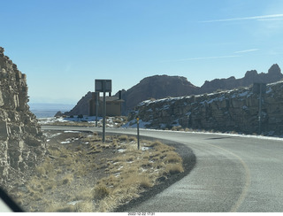 101 a1n. Utah - driving from moab to hanksville - Interstate 70 - San Rafael Reef