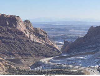 107 a1n. Utah - driving from moab to hanksville - Interstate 70 - San Rafael Reef