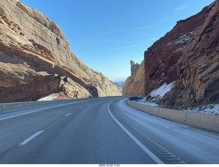 113 a1n. Utah - driving from moab to hanksville - Interstate 70 - San Rafael Reef