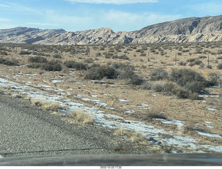 125 a1n. Utah - driving from moab to hanksville - San Rafael Reef