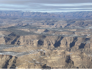 8 a1n. aerial - canyonlands - San Rafael swell (or reef)