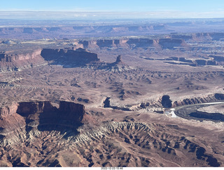 300 a1n. aerial - canyonlands - Canyonlands National Park - Green River side