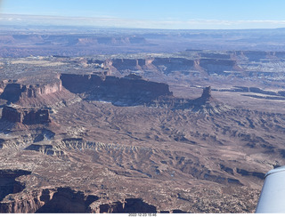 301 a1n. aerial - canyonlands - Canyonlands National Park - Green River side