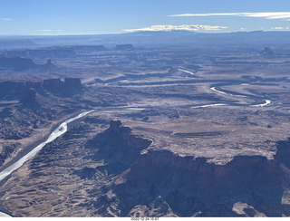 30 a1n. aerial - Canyonlands (Green River side)