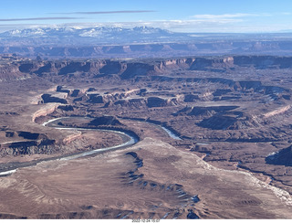 40 a1n. aerial - Canyonlands (Green River side)