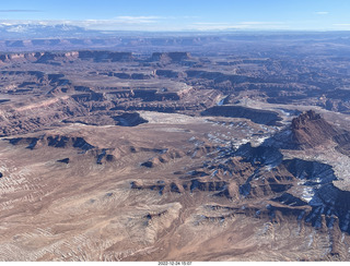 45 a1n. aerial - Canyonlands (Green River side)