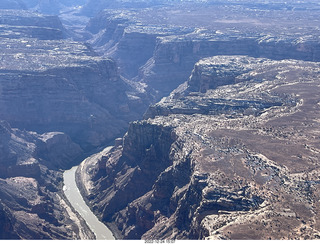 90 a1n. aerial - Cataract Canyon