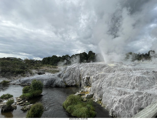117 a1s. New Zealand - Thermal Hot Springs - Te Puia - steam and geyser