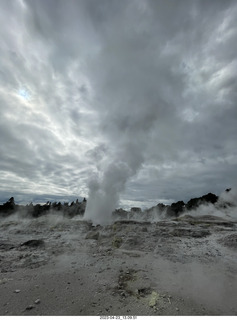 125 a1s. New Zealand - Thermal Hot Springs - Te Puia - steam and geyser