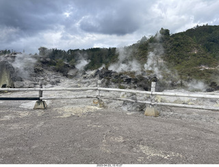 127 a1s. New Zealand - Thermal Hot Springs - Te Puia - steam and geyser