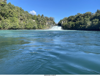 87 a1s. New Zealand - Huka Falls River Cruise + waterfall