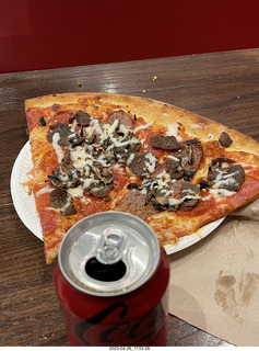 325 a1s. New Zealand - Auckland - New York pizza