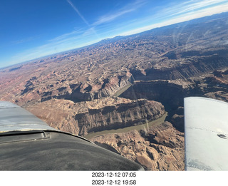 197 a20. aerial - Utah back-country - Canyonlands confluence