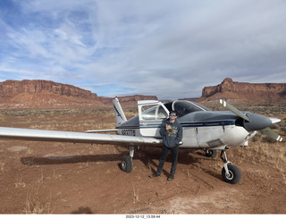 242 a20. Happy Canyon airstrip - Tyler + N8377W
