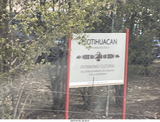 Teotihuacan entrance sign